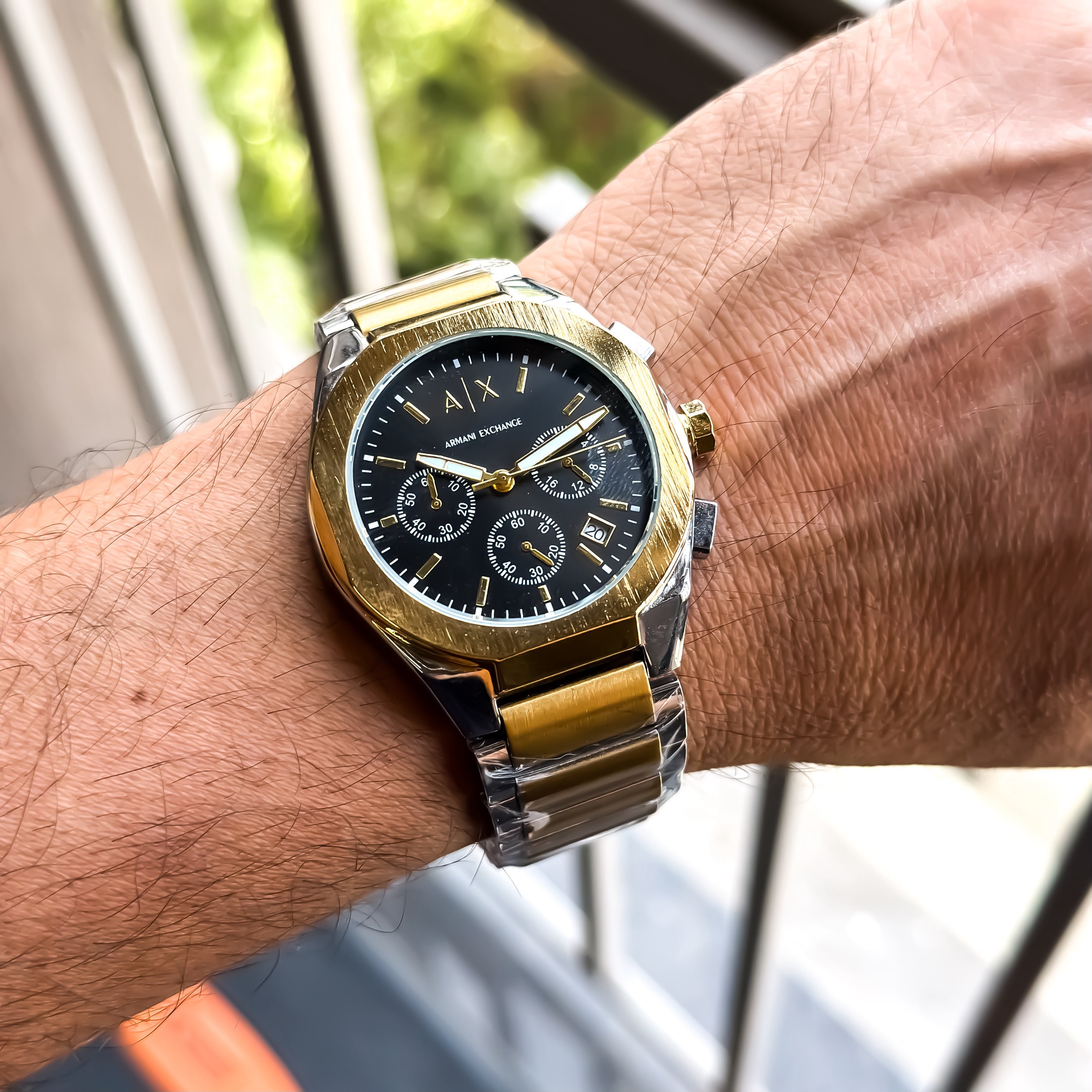 ARMANI EXCHANGE GOLD TWOTONE WITH BLACK DIAL CHRONOGRAPH WATCH