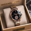 MICHAEL-KORS LADIES NEW MODEL SILVER CASE AND ROSE & BLACK STAINLESS STEEL STRAP🥵