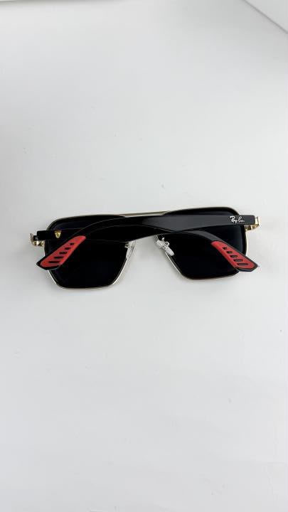 RAYBAN GOLD BLACK 10