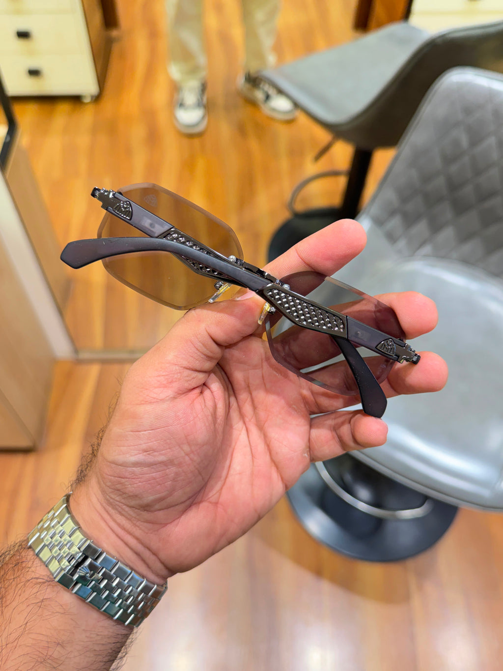 Maybach 98522 gun grey only 🥳🥳🥳💯💯💯💯
