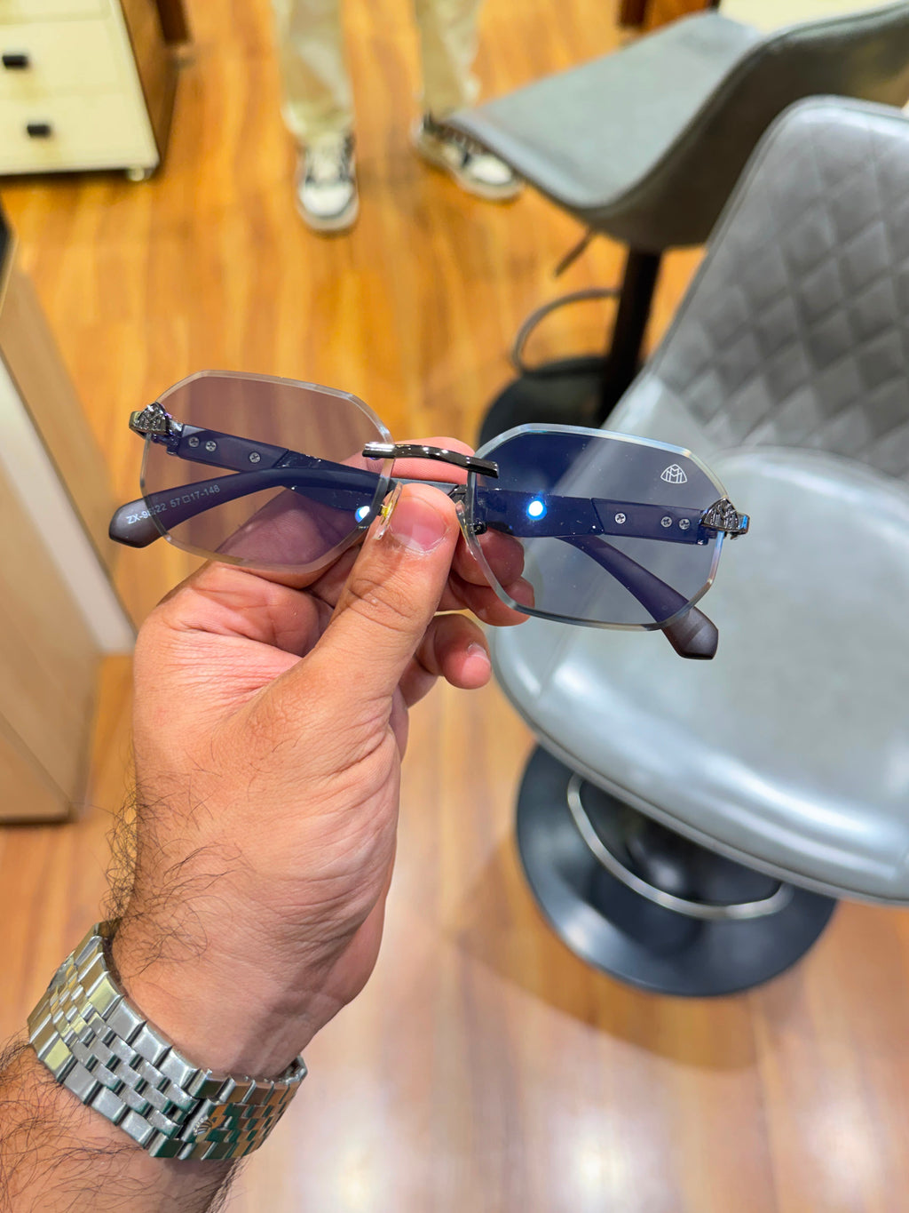 Maybach 98522 gun grey only 🥳🥳🥳💯💯💯💯