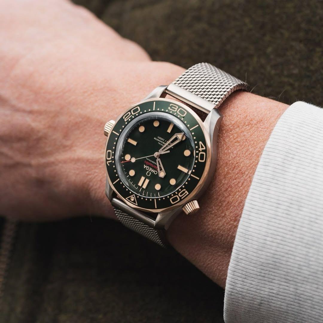 Omega Bronze Gold Automatic Mchine Light Green Dail