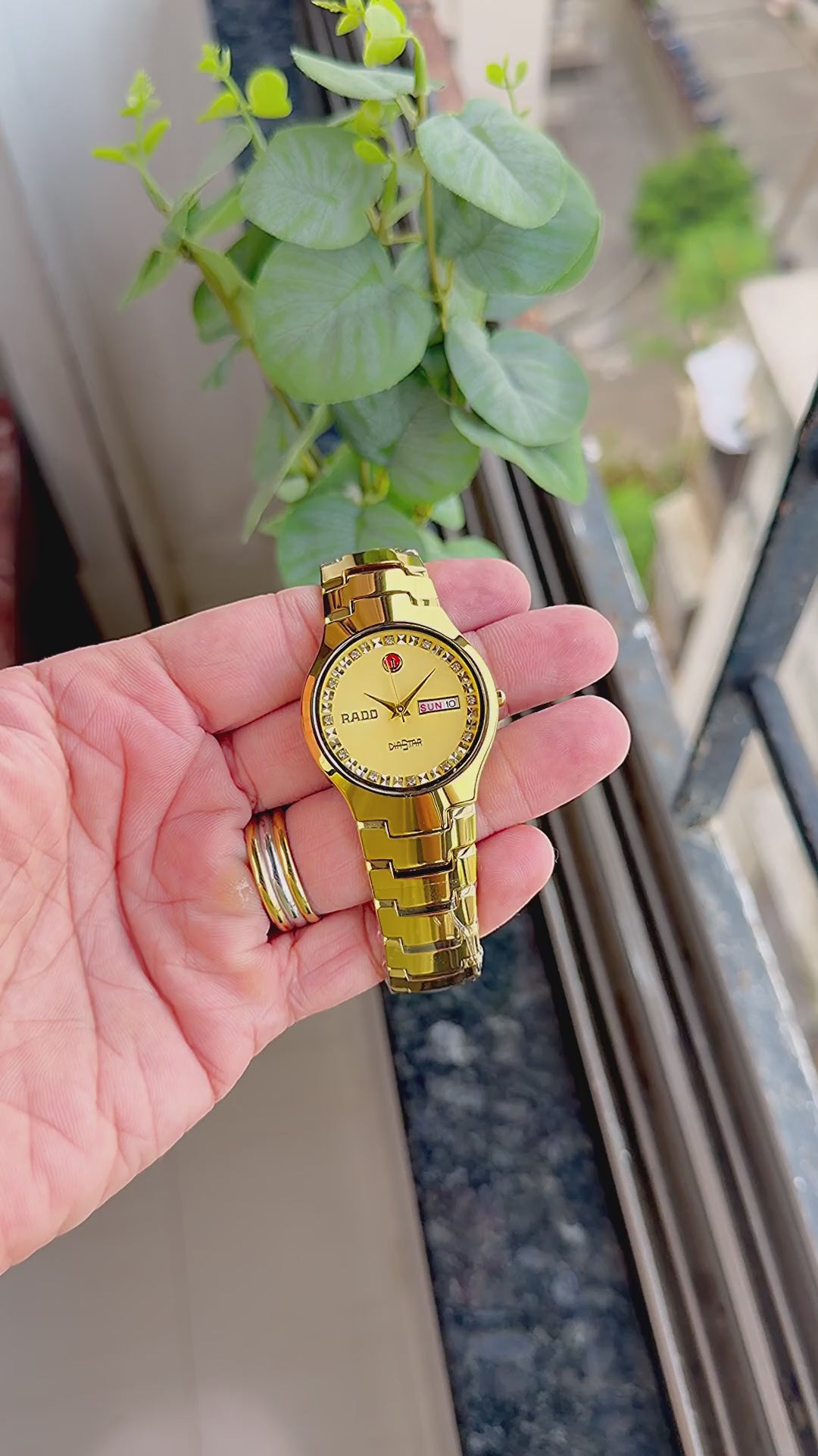 🤩RADO JUBLIE ROUND SHAPE GOLD  CASE AND GOLD CERAMIC STRAP🤩